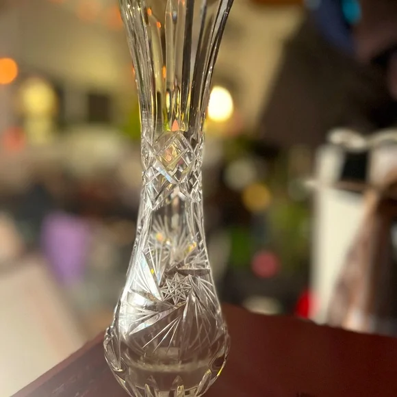 Vintage Lead cut Crystal fluted hand cut base with star design - Picture 9 of 12